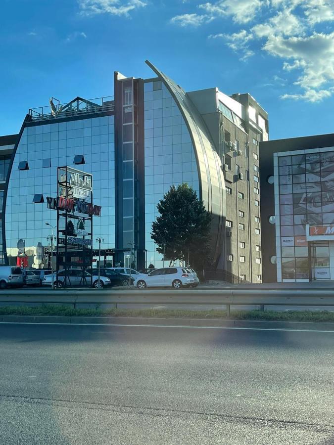 Апартаменты Cedartree Prishtina Приштина Экстерьер фото